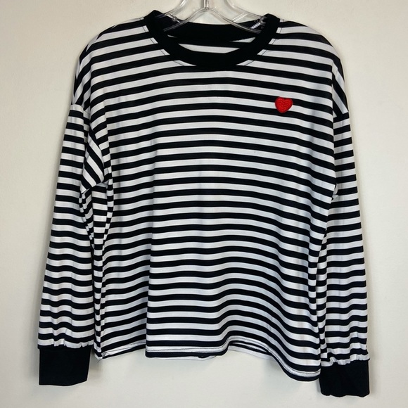 ❗️Striped Embroidered Heart Long Sleeve - Picture 2 of 9